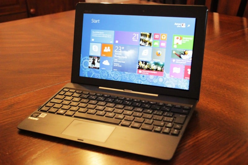 ASUS T100 2in1 Transformer is fab for on-the-go #Mobile office work. #IntelCanada #Netbook #Win8