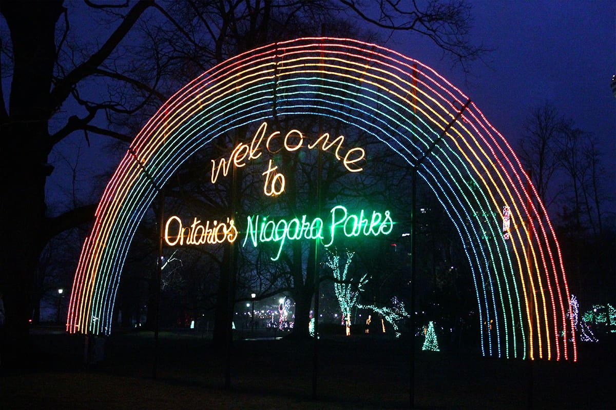 Expedia.ca #BigWorldExplorer - Festival of Lights Rainbow